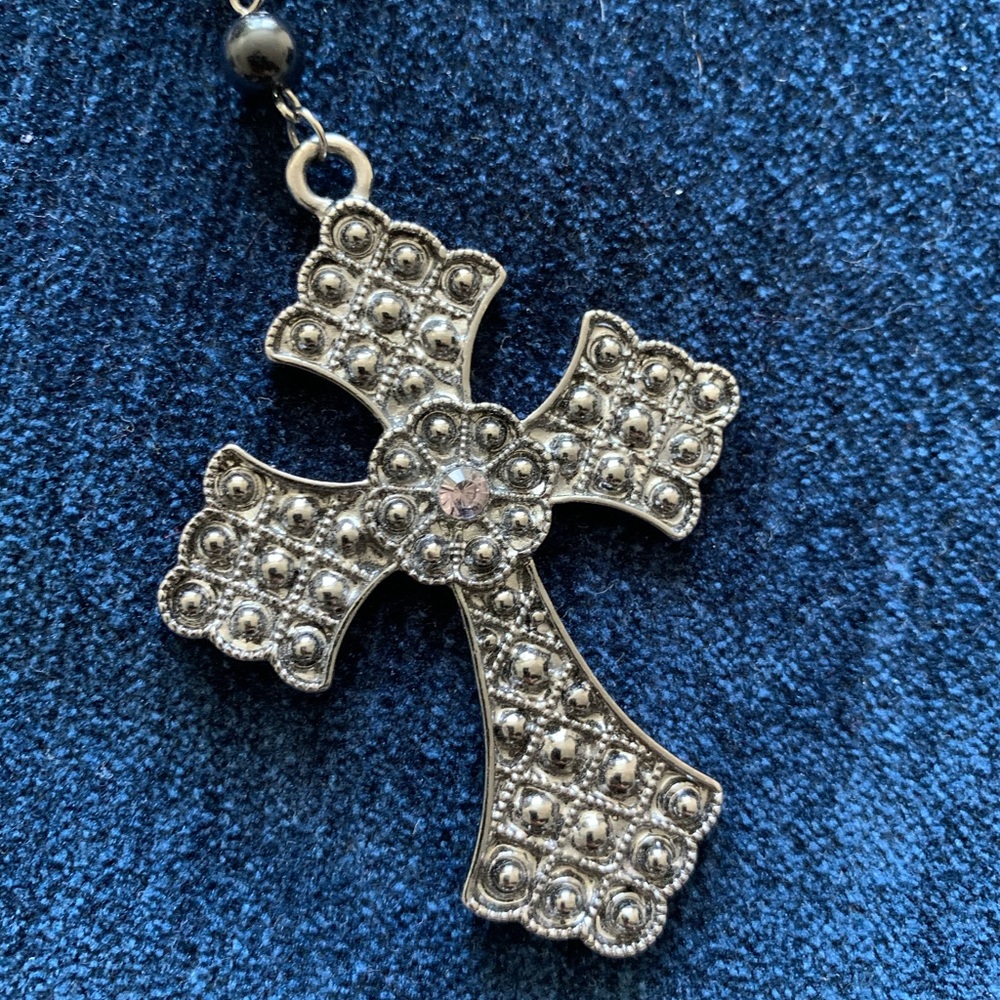 Necklace - Picture 2 of 3